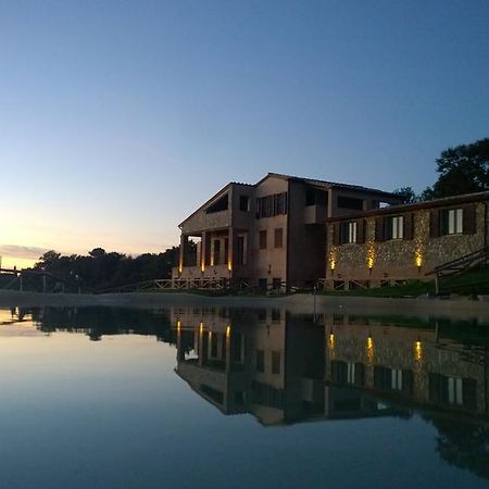 B&B Casale Di Poggioferro Скансано Экстерьер фото