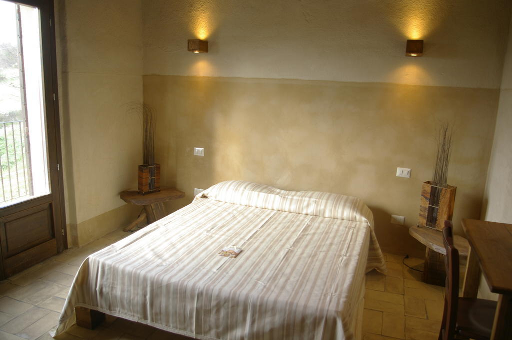 B&B Casale Di Poggioferro Скансано Номер фото
