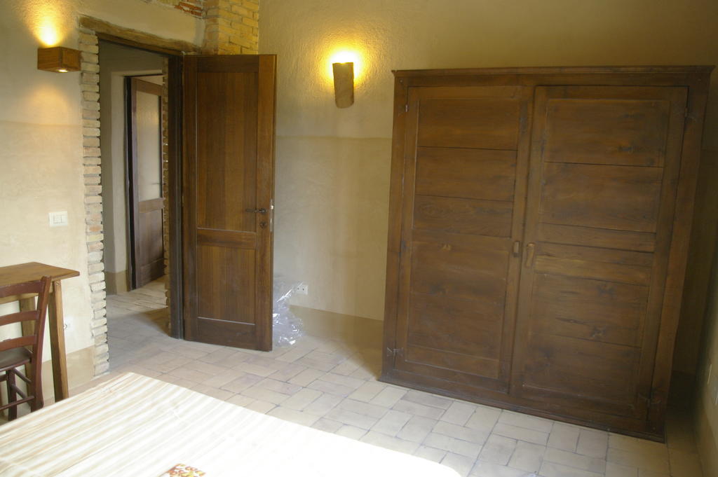 B&B Casale Di Poggioferro Скансано Номер фото