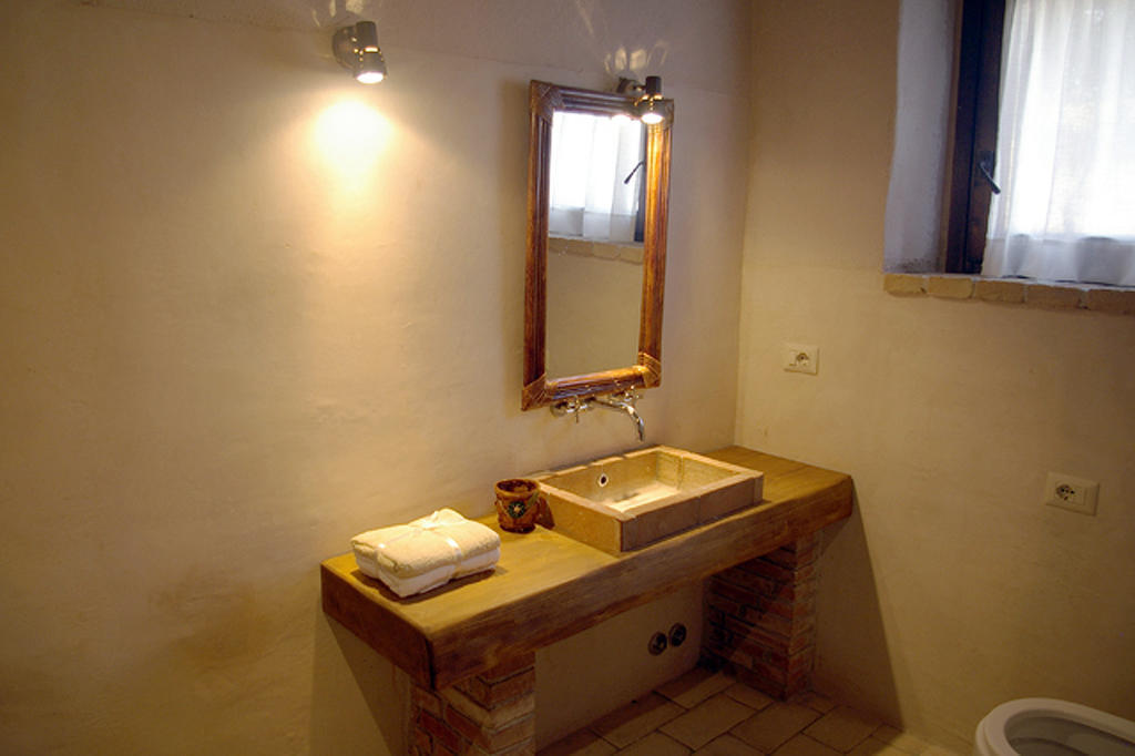 B&B Casale Di Poggioferro Скансано Номер фото