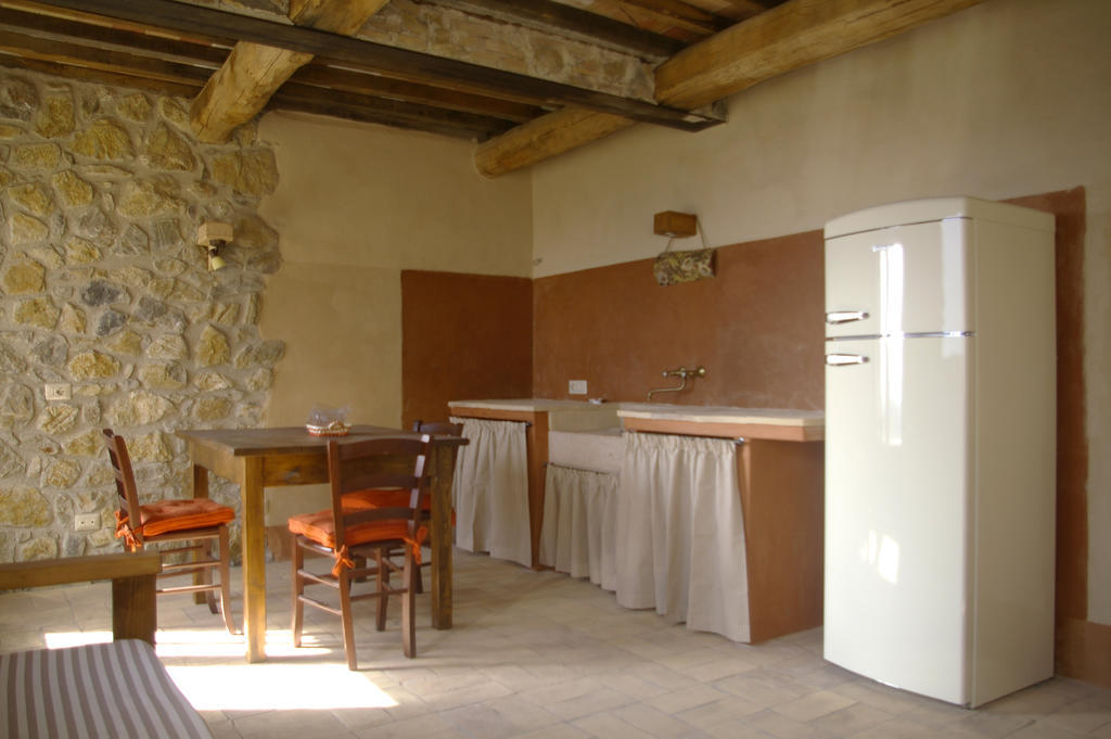 B&B Casale Di Poggioferro Скансано Номер фото