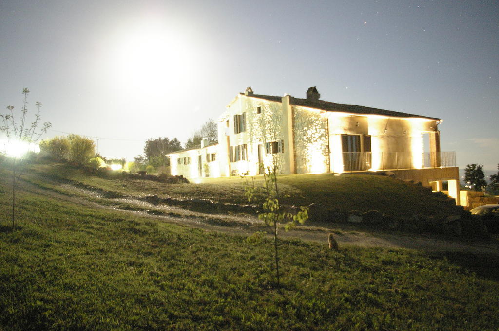 B&B Casale Di Poggioferro Скансано Экстерьер фото